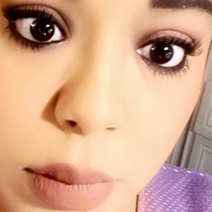 Meet your Posher, Eva